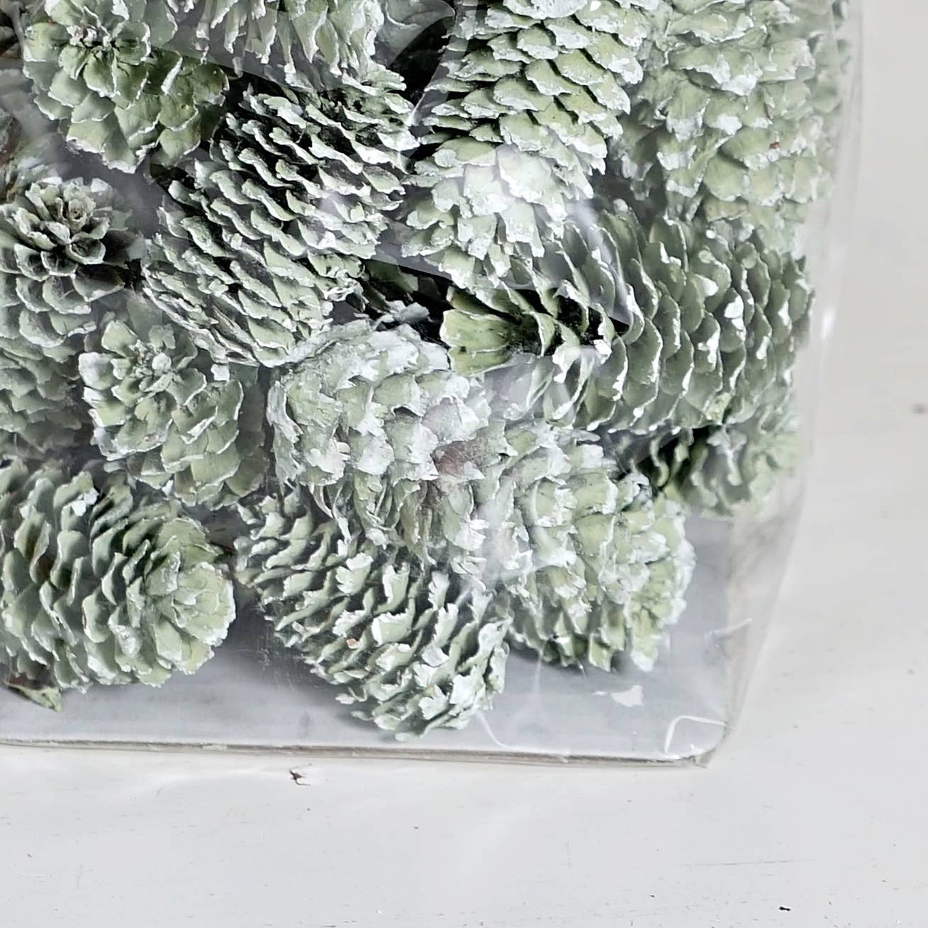 ISB69795- Mix Green pinecone bag