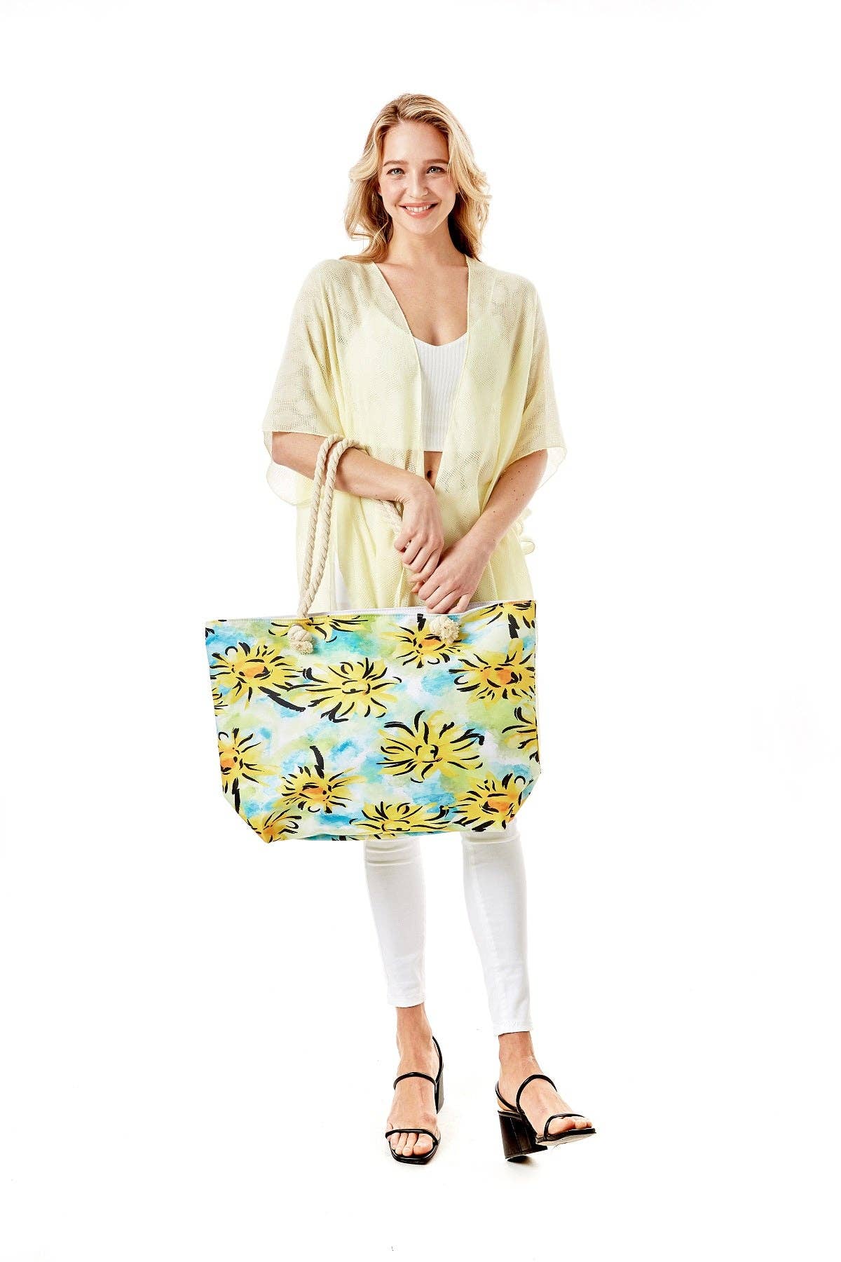 Daisy Beach Tote Bag