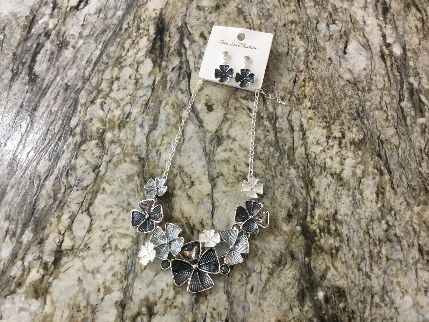 Hibiscus Flower Necklace & Earring Set