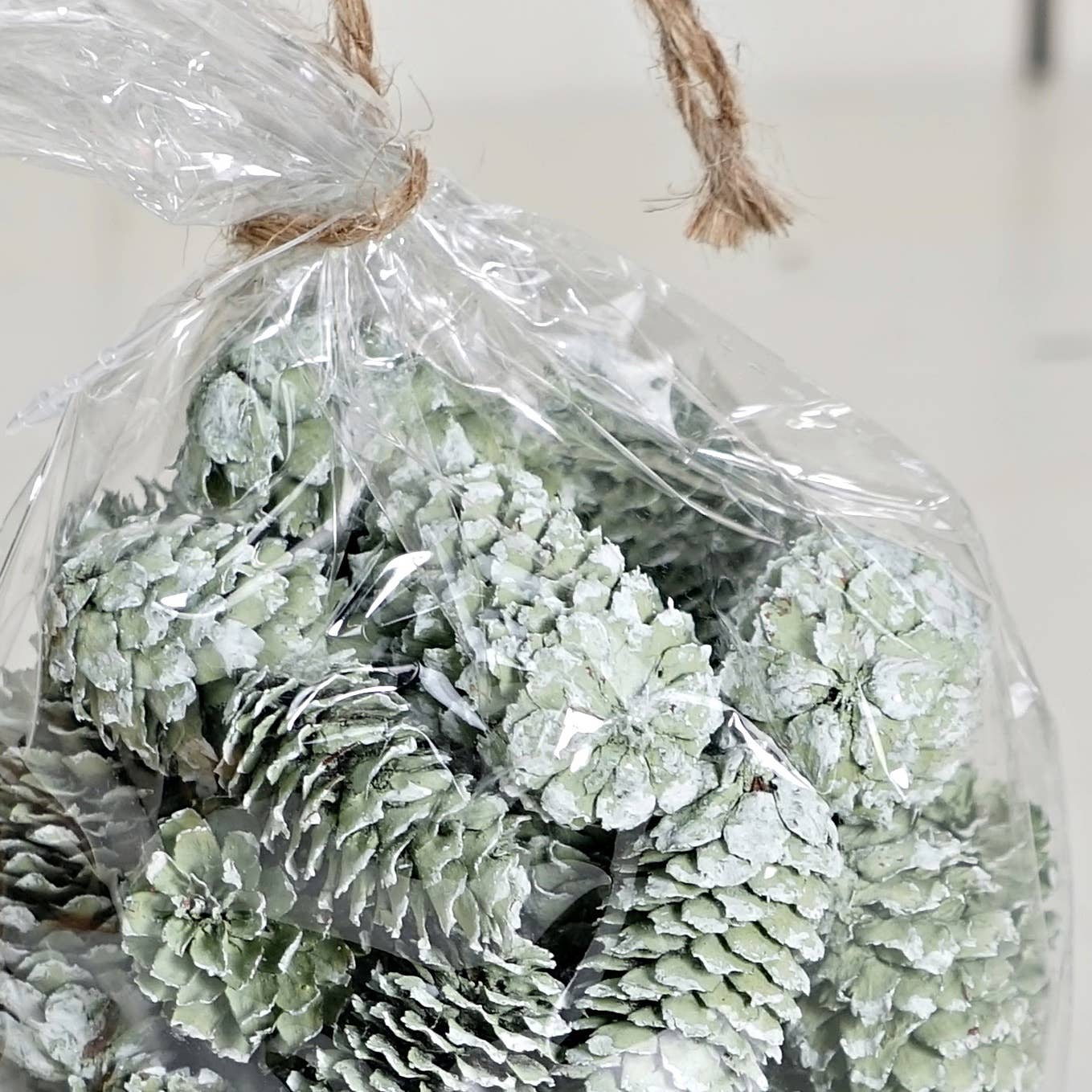 ISB69795- Mix Green pinecone bag