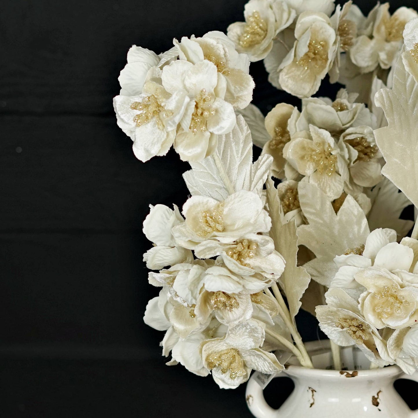 ISB79611- 23in Velvet Cluster Hydrangea Spray-Cream